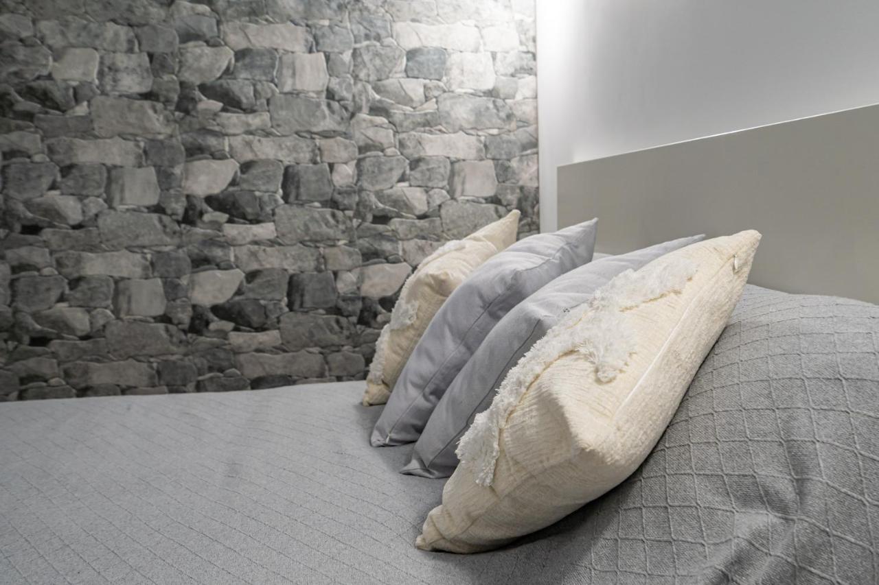 Exquisite Studio Apartment With An Original Design Valencia Exterior photo